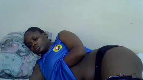 lyn_anna online show from June 18, 9:14 am