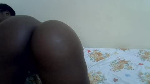 lyn_anna online show from July 6, 10:56 am
