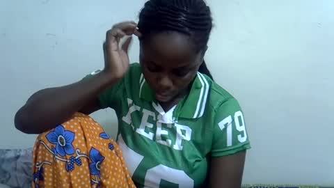 lyn_anna online show from July 12, 11:51 pm