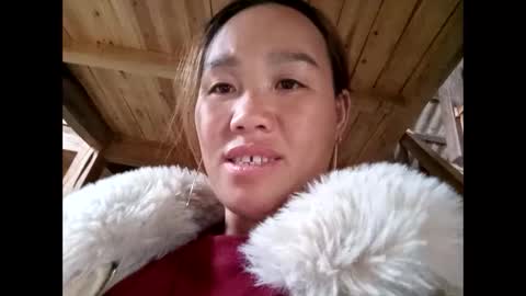 lyn_eva online show from February 17, 4:53 am