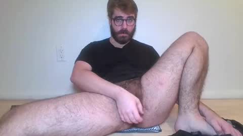 Snapshot of lynchian14 chatting on December 2, 5:46 am lynchian14 online show from December 2, 5:46 am