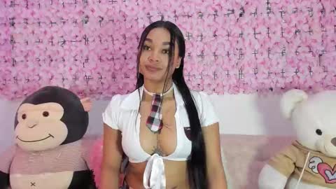Snapshot of lynda_bonnie chatting on November 16, 2:11 pm lynda_bonnie online show from November 16, 2:11 pm