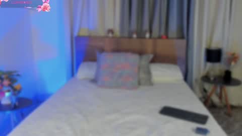 Snapshot of lynda_west chatting on January 30, 4:58 am Lynda online show from January 30, 4:58 am