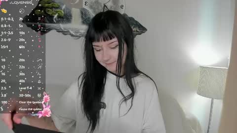 Mia online show from May 1, 7:46 am