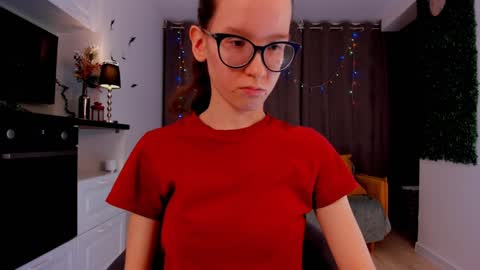 Sara online show from February 2, 7:14 pm