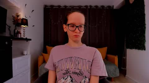 Sara online show from February 12, 4:22 pm