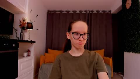 Sara online show from February 22, 4:09 pm