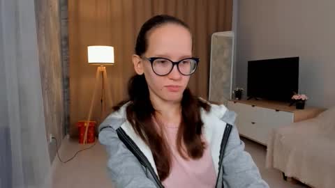 Sara online show from September 16, 4:08 pm