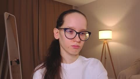 Sara online show from February 17, 4:13 pm