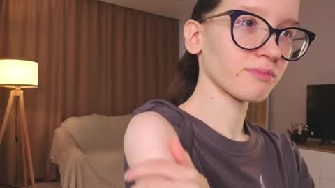 Sara online show from May 16, 4:17 pm