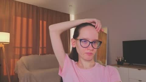 Sara online show from June 8, 1:28 am