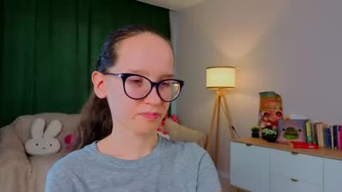 Sara online show from July 22, 4:21 pm