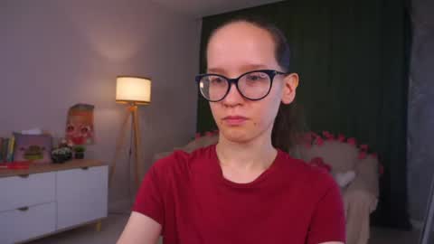 Sara online show from August 1, 4:17 pm