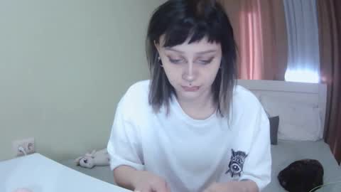 Snapshot of lynncottingham chatting on September 22, 10:28 am Kira online show from September 22, 10:28 am