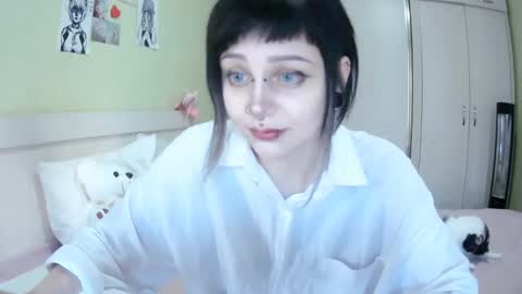 Snapshot of lynncottingham chatting on September 24, 10:29 am Kira online show from September 24, 10:29 am