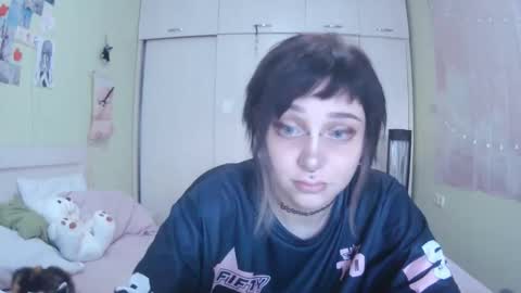 Snapshot of lynncottingham chatting on October 7, 10:01 am Kira online show from October 7, 10:01 am