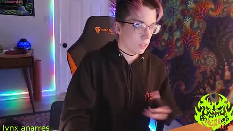 Snapshot of lynxanarres chatting on September 10, 2:55 am Lynx Anarres online show from September 10, 2:55 am