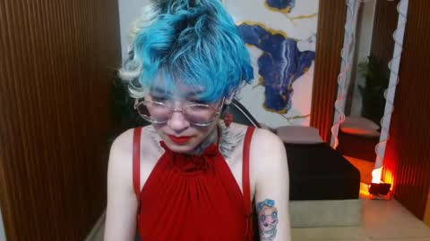lyra_tay online show from April 26, 11:30 am