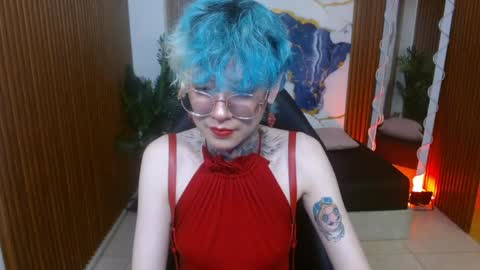 lyra_tay online show from May 2, 7:19 pm