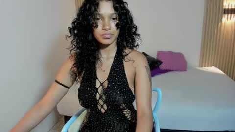 lyrafrost5 online show from February 16, 10:17 pm