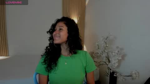 lyrafrost5 online show from March 13, 2:29 am