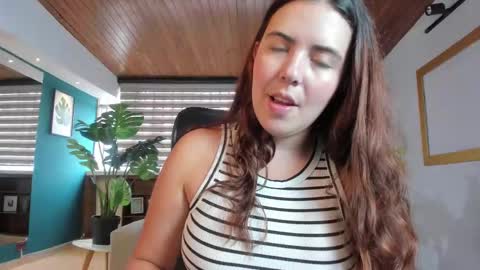 Snapshot of lyssa_muller chatting on November 24, 2:28 pm Lyssa Everyday From 0700 to 1630 Col Time online show from November 24, 2:28 pm