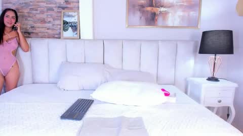 Snapshot of lyzzi_smith01 chatting on November 12, 9:03 pm Lizzy smith online show from November 12, 9:03 pm