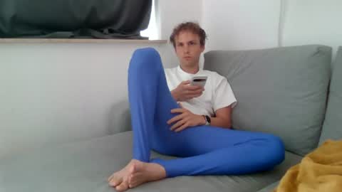 lzpboy online show from June 30, 8:26 am