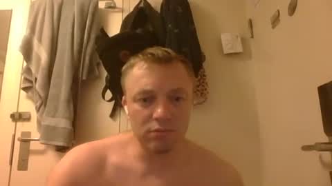 Snapshot of m15kala chatting on November 10, 8:46 am m15kala online show from November 10, 8:46 am