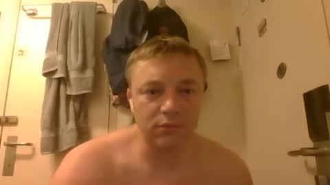 Snapshot of m15kala chatting on December 5, 7:54 pm m15kala online show from December 5, 7:54 pm