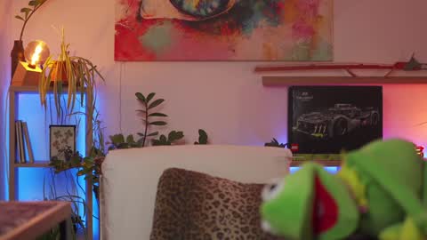 Snapshot of m1agarand chatting on December 10, 8:38 pm M1A Dddy online show from December 10, 8:38 pm