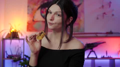 Snapshot of m1agarand chatting on January 24, 11:12 pm M1A Dddy online show from January 24, 11:12 pm