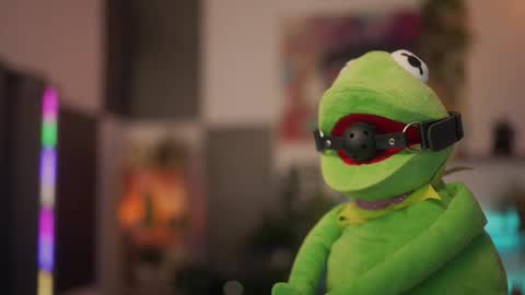 Snapshot of m1agarand chatting on October 4, 7:01 pm M1A Dddy online show from October 4, 7:01 pm