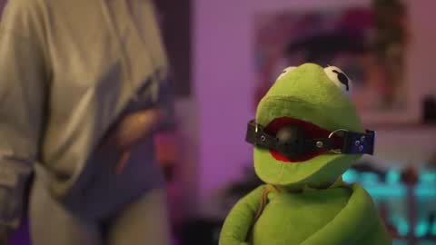 Snapshot of m1agarand chatting on November 15, 9:11 pm M1A Dddy online show from November 15, 9:11 pm