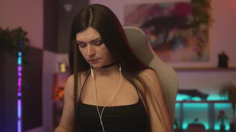 Snapshot of m1agarand chatting on January 11, 10:15 pm M1A Dddy online show from January 11, 10:15 pm