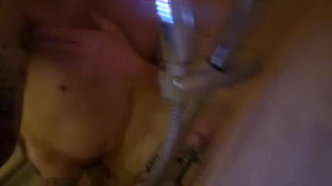 Snapshot of m1guele chatting on January 12, 1:21 am Fucklover online show from January 12, 1:21 am