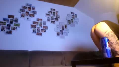 Snapshot of m1guele chatting on January 13, 12:51 am Fucklover online show from January 13, 12:51 am