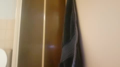 Snapshot of m1guele chatting on January 16, 11:16 pm Fucklover online show from January 16, 11:16 pm