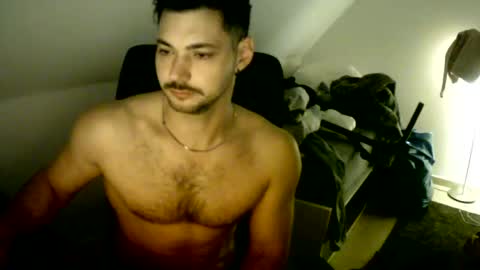 Snapshot of m1recevierrr chatting on June 13, 2:31 am m1recevierrr online show from June 13, 2:31 am