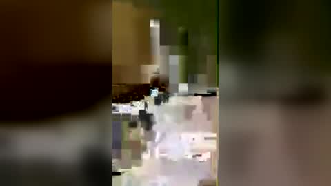 m41563365 online show from June 11, 7:12 pm