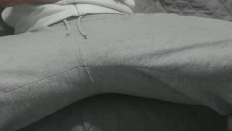 m4dh4tter24 online show from December 1, 9:15 pm