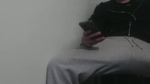 m4dh4tter24 online show from December 4, 8:18 pm