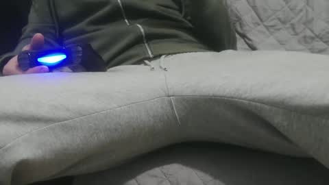 m4dh4tter24 online show from December 5, 9:50 pm