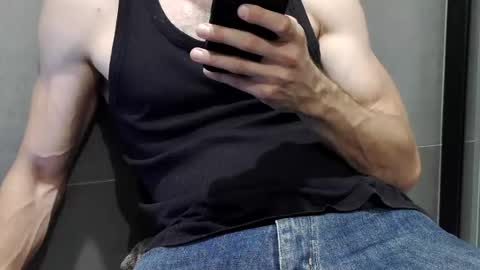 m4dh4tter24 online show from July 28, 1:54 pm