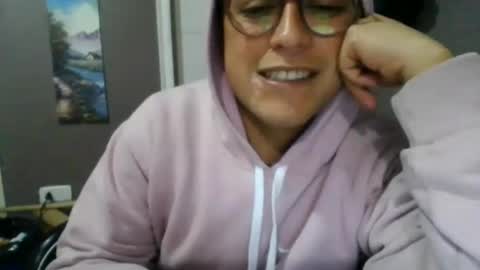 Snapshot of m4nchad0s chatting on August 2, 4:44 am M4nchad0s online show from August 2, 4:44 am