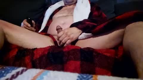 Snapshot of m_a_r_c_u_s1 chatting on January 31, 5:32 pm MARCUSNYX online show from January 31, 5:32 pm