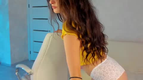 Snapshot of m_o_o_n_l_i_g_h_t chatting on June 23, 2:04 pm moon light online show from June 23, 2:04 pm