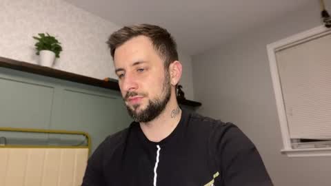 m_stephen online show from April 27, 3:04 am