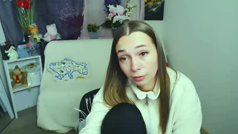 Vikki online show from May 1, 1:16 pm