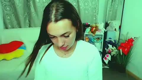 Snapshot of m_vikki chatting on June 27, 1:17 pm Vikki online show from June 27, 1:17 pm
